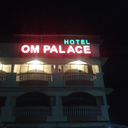 Om Palace Lonavla Exterior foto